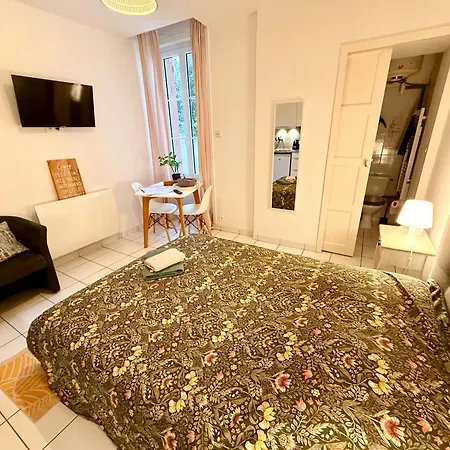 Apartment L'Harmattan Studio T1 Premium Dans Residence Privee Avec Patio A Proximite
