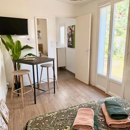 L'Harmattan Studio T1 Premium Dans Residence Privee Avec Patio A Proximite